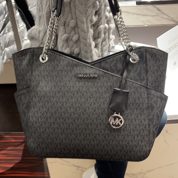 Michael Kors Jet Set Travel Large X Chain Shoulder Tote - Picture 3 of 16